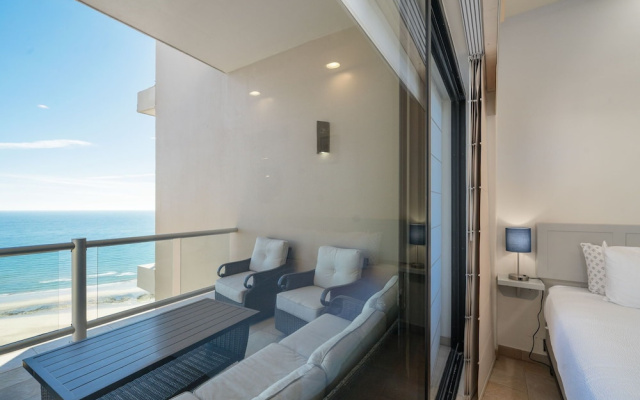 Las Palomas 2BR 2BA Ocean View Penthouse