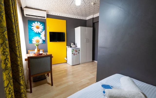 Evin Suit Hotel
