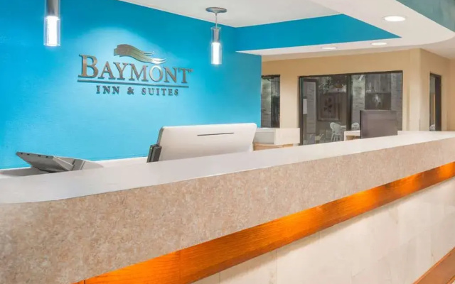 Baymont Inn & Suites Warrenton