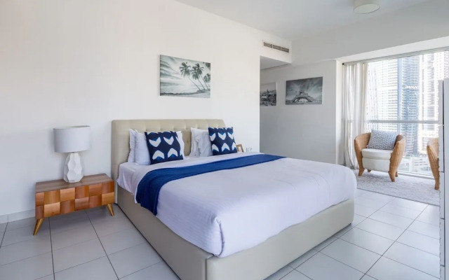 Gorgeous and Spacious 3BR With Full Marina Views!