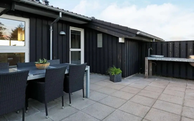 Vibrant Holiday Home in Jutland near Sea