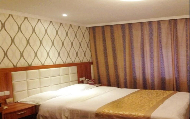 Luzhou Naxi Inn