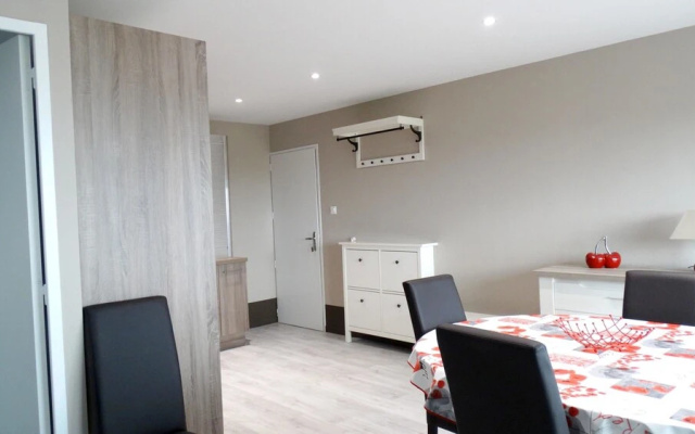 Apartment With one Bedroom in Saint-hilaire-de-riez, With Wonderful se