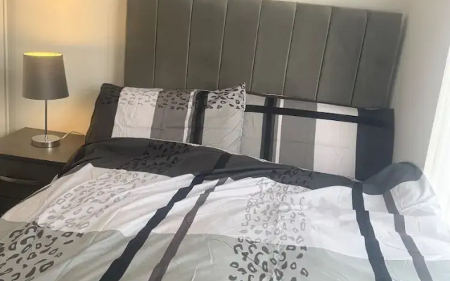 Stylish Dream Home With 4 En-suite Bedrooms