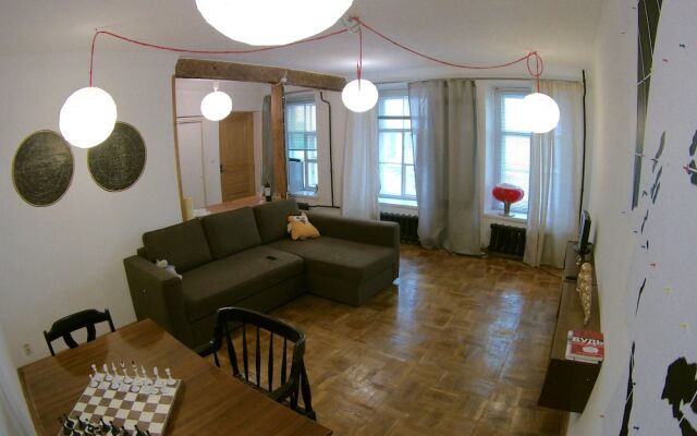 Апартаменты Apartment on Admiralteyskiy 10 комната для гостей