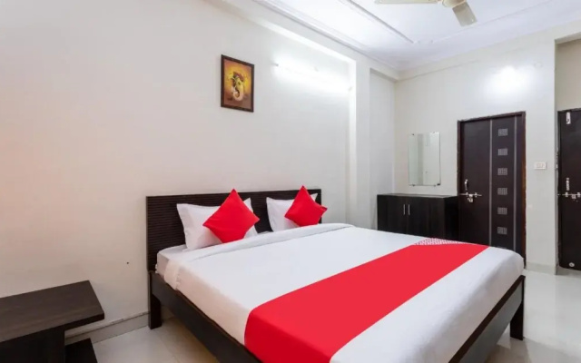 Om Gulmohar Avenue By OYO Rooms