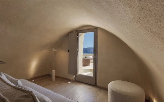 Caldera's Dream Cave House with hot tub