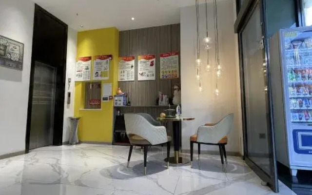 Yi Hu Hua Yuan Hotel