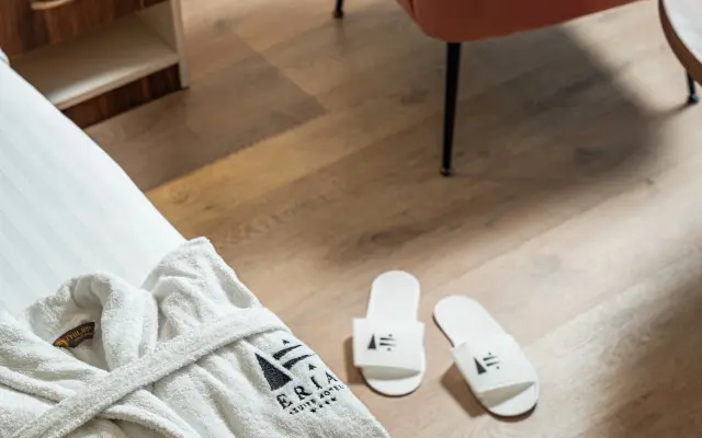 Отель Eria Suite