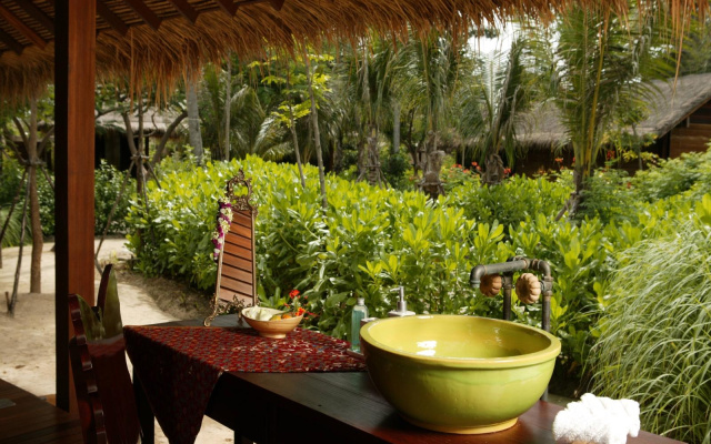 OUTRIGGER Phi Phi Island Resort