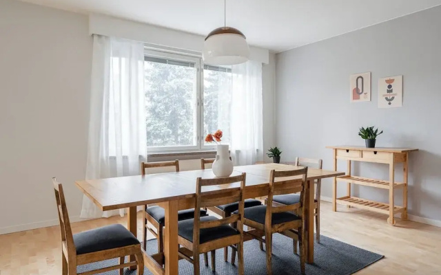 Spacious 3BR Apartment in Kaleva