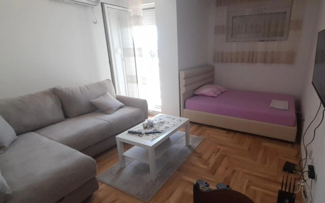 Apartment Luka