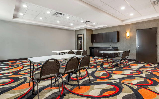 Best Western Plus Coweta's 1st Hotel