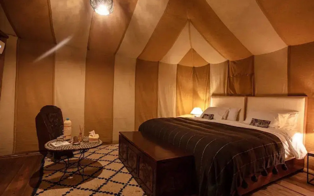 Lantern Luxury Camp