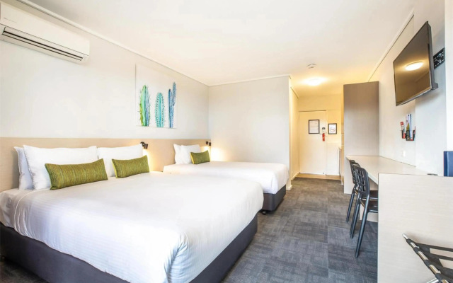 Shoppingtown Hotel