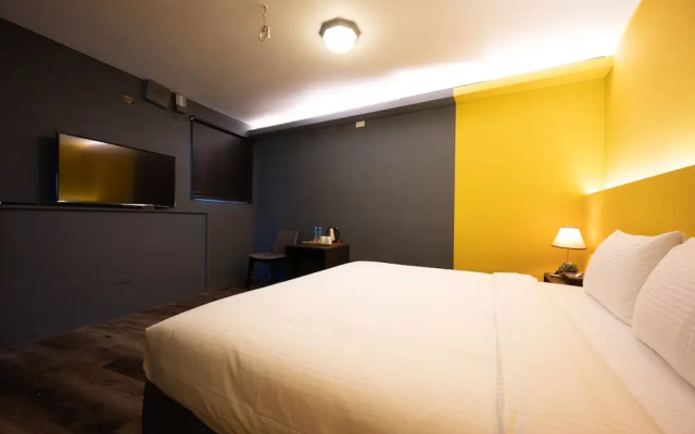 Yilan East Hotel