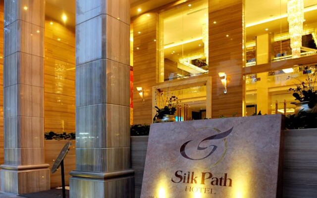 Отель Silk Path Boutique Ханой вид на фасад