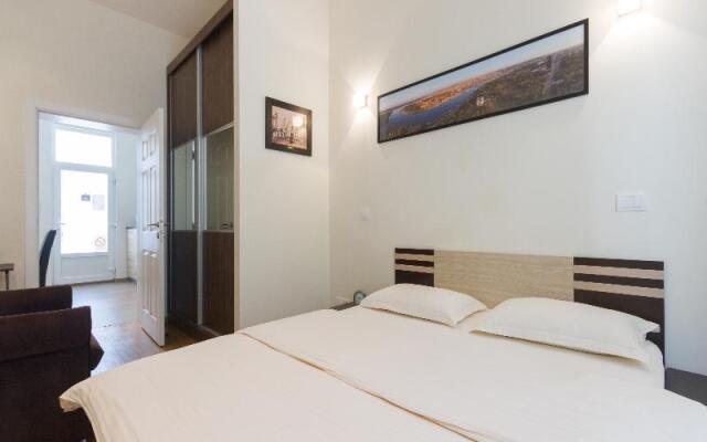Отель Studio Central Square Сербия, Белград - отзывы, цены и фото номеров - забронировать отель Studio Central Square онлайн комната для гостей