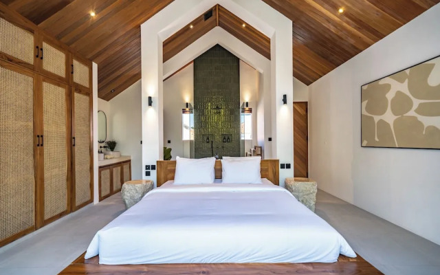Uluwatu Surf Sanctuary Villa