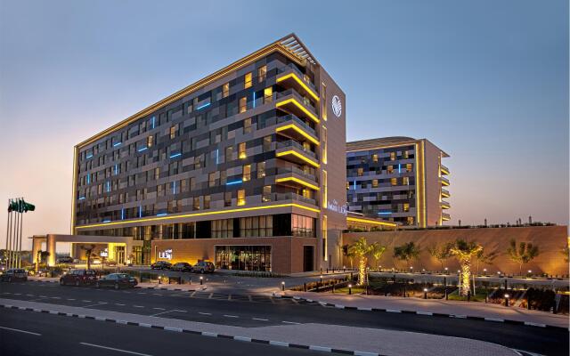 Отель Oryx Rotana вид на фасад