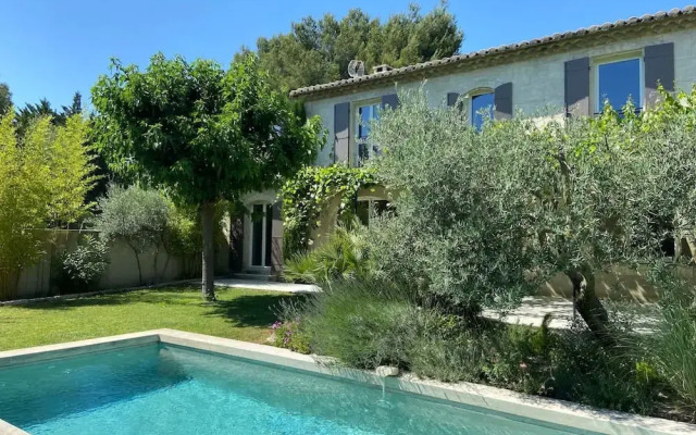 Charming Villa With AC in Alpilles