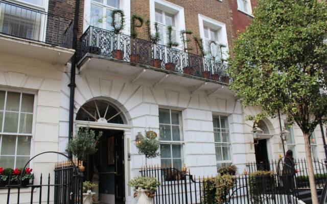 Отель Opulence Central London вид на фасад