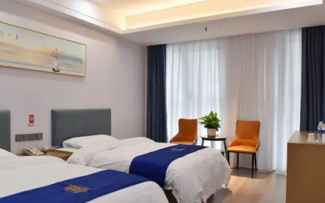 Super 8 Hotel (Hefei 1912 Xinhua International Plaza)
