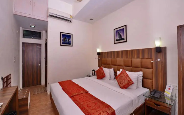 Dolphinn Agra
