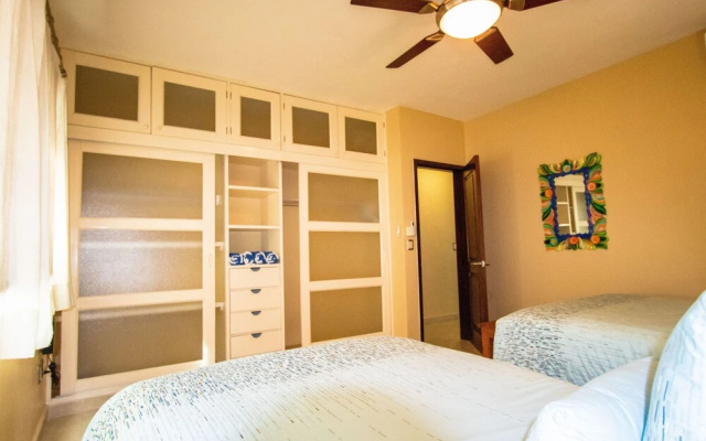 Mamitas Beach Condo Capri 1C