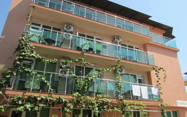 Emerald Hotel