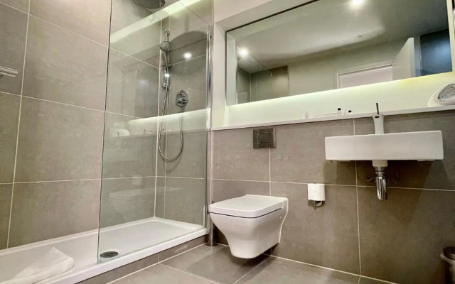 Axiom Park Hotel