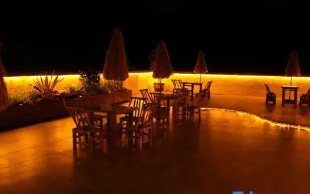 Yuji Hotel