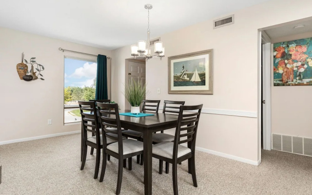 2BDR Loft Suite Golf Course Condo 5549