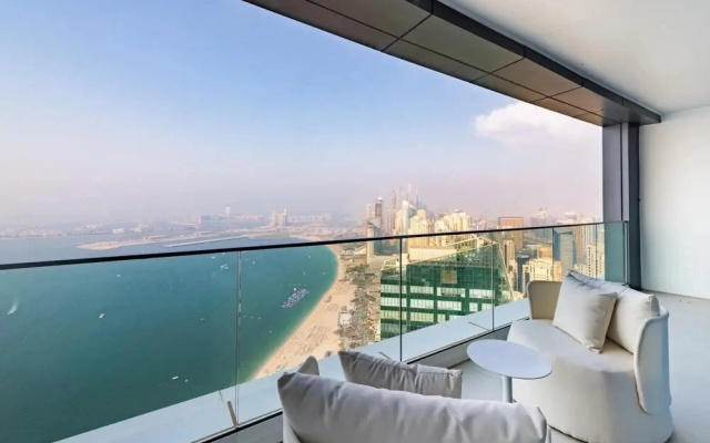 Sea View Urban Retreat in Address JBR
