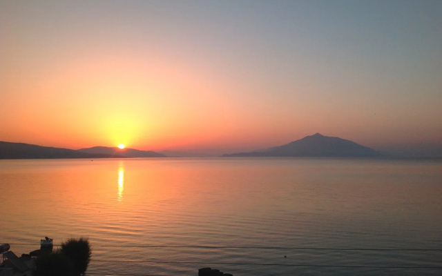 Sunrise Hotel