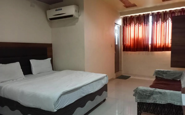 OYO Spot on  8592 Hotel Paras Palace