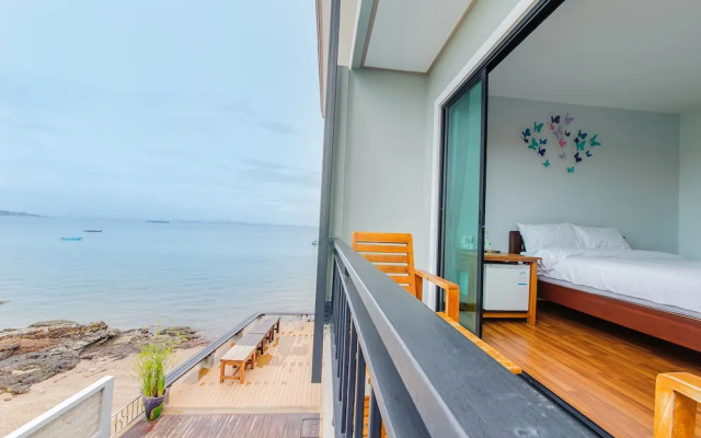 Baan Talay Namsai