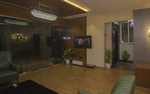 Monarch Guestline Magarpatta
