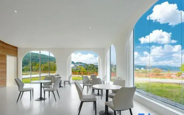 Udream · Youju Boutique Stay (Dongjiang Lake)