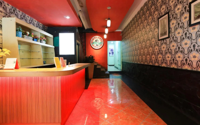 Labuana Homestay & Cafe Garden