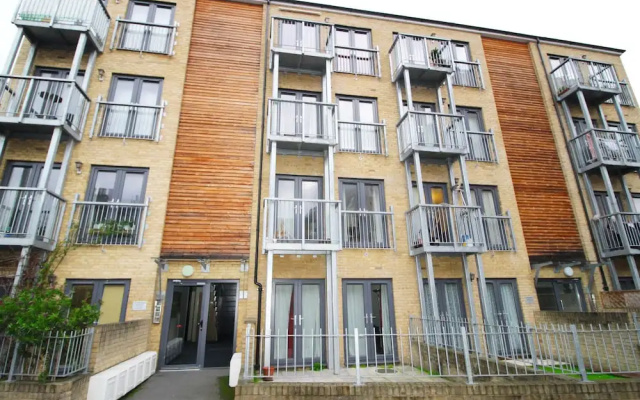 121 New Road