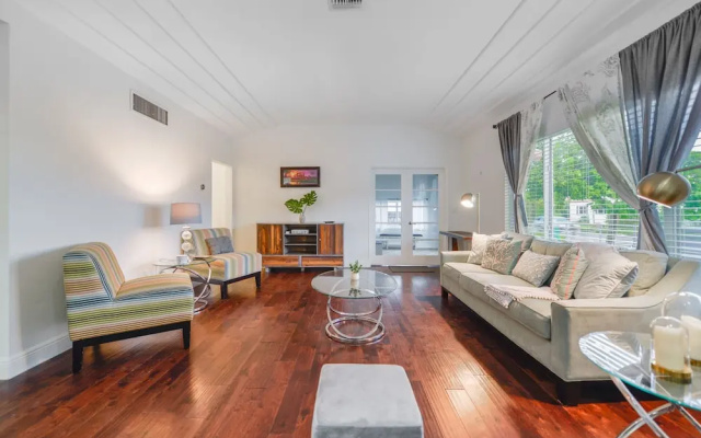 Peaceful Comfort: Comfortable Miami Home