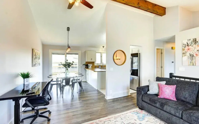 Pet-friendly Omaha Vacation Rental w/ Deck!