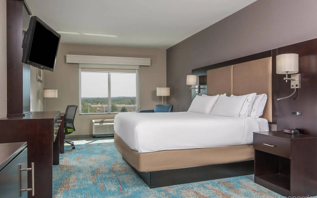 Holiday Inn Express & Suites Norwood-Boston Area by IHG