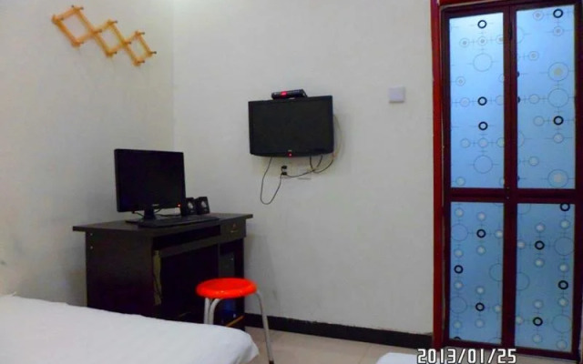 Yijia Hotel