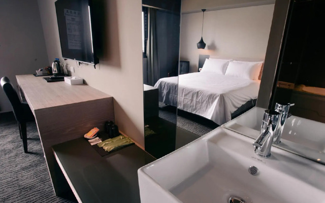 Kiwi Express Hotel - Jiuru