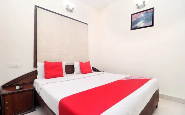OYO 18964 Hotel Temple View