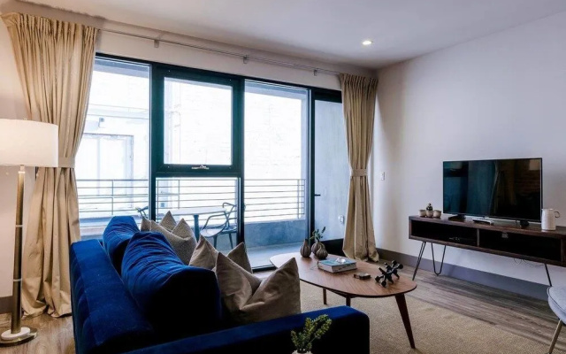 Modern & Stylish 2 bedroom in DTLA