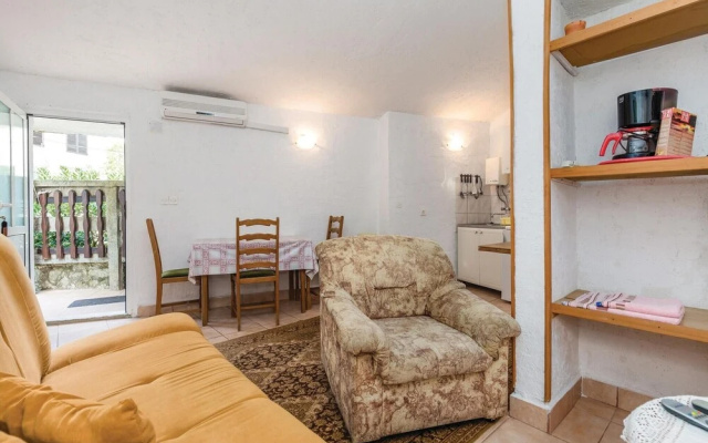 Stunning Home in Potocnica With Wifi and 1 Bedrooms