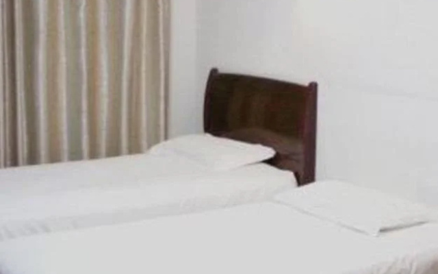 Wei Qian Shan Jiu Zhou Fast Inn
